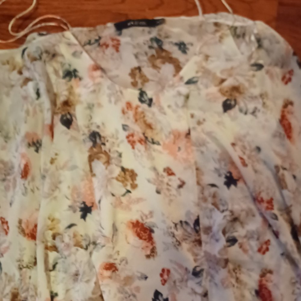 Flower flowy top